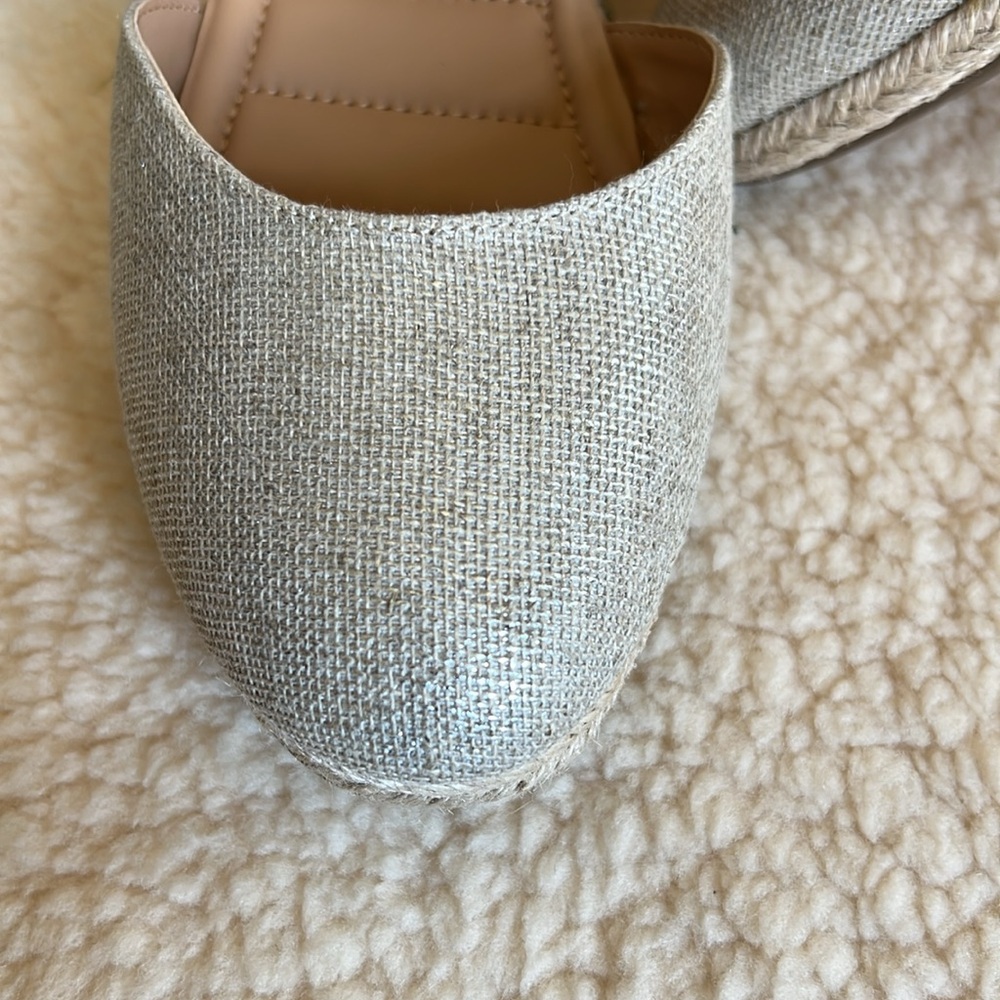 Kelly & Katie Naka Silver Closed Toe Shoes View 2
